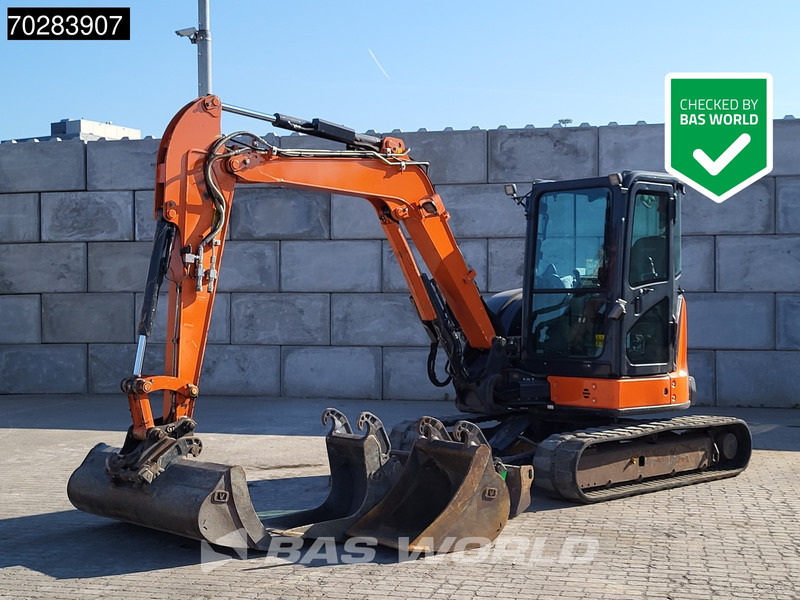 Hitachi ZX55U-6CLR A/C - 3 BUCKETS - Mini excavator: picture 1 Hitachi ZX55U-6CLR A/C - 3 BUCKETS - Mini excavator: picture 1