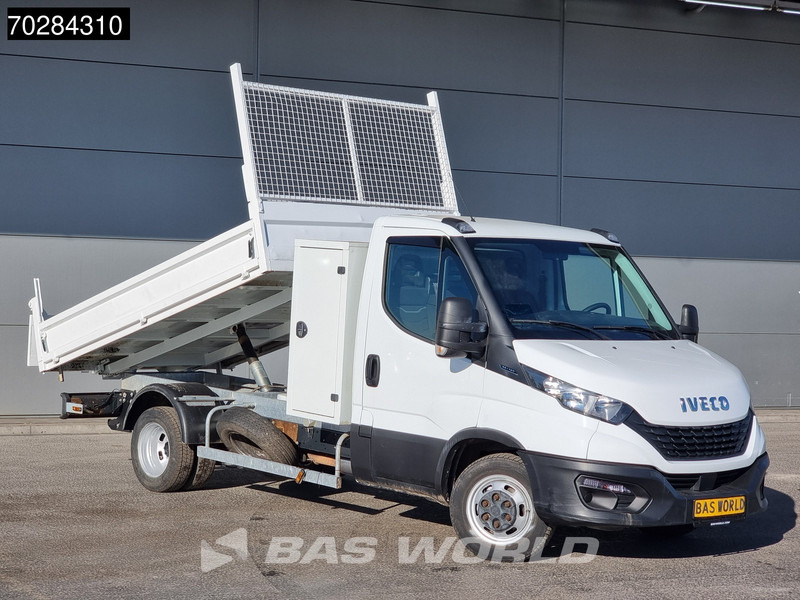Iveco Daily 35C14 Open Laadbak met Kist Dubbellucht 3,5t Trekhaak Airco Cruise Euro6 Pritsche Pickup Open Box 2m3 A/C Towbar Cruise control - Tipper van: picture 3 Iveco Daily 35C14 Open Laadbak met Kist Dubbellucht 3,5t Trekhaak Airco Cruise Euro6 Pritsche Pickup Open Box 2m3 A/C Towbar Cruise control - Tipper van: picture 3
