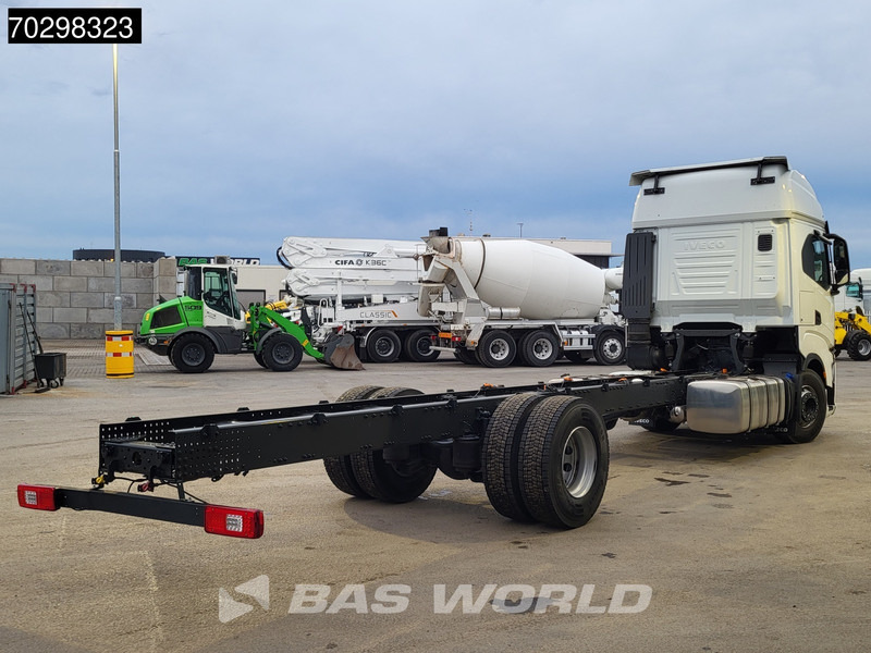 Iveco S-Way 420 4X2 NEW! Chassis, Automatic Standklima 2xTanks Euro 6 - Cab chassis truck: picture 5 Iveco S-Way 420 4X2 NEW! Chassis, Automatic Standklima 2xTanks Euro 6 - Cab chassis truck: picture 5