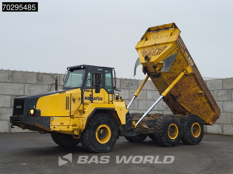 Komatsu HM300-2 - Articulated dump truck: picture 2 Komatsu HM300-2 - Articulated dump truck: picture 2