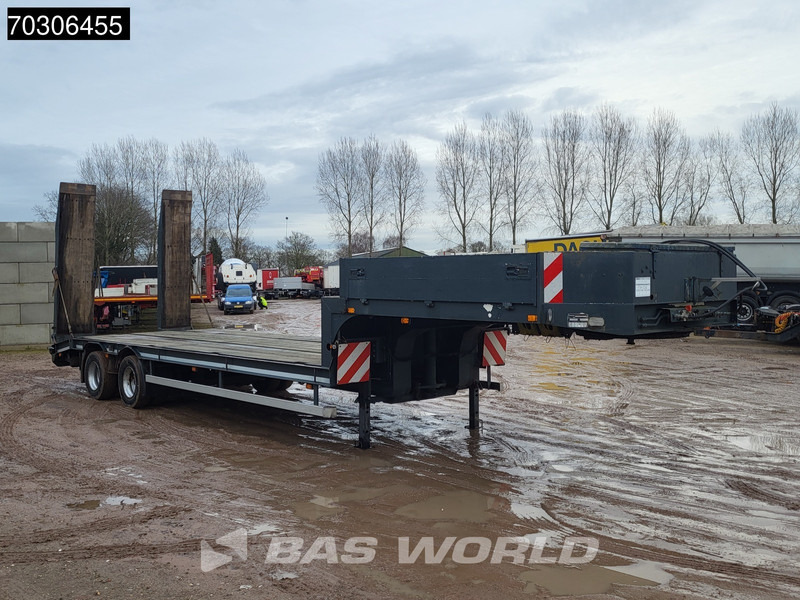 Langendorf 2x Steering Axle Hydraulic Ramps - Low loader semi-trailer: picture 3 Langendorf 2x Steering Axle Hydraulic Ramps - Low loader semi-trailer: picture 3