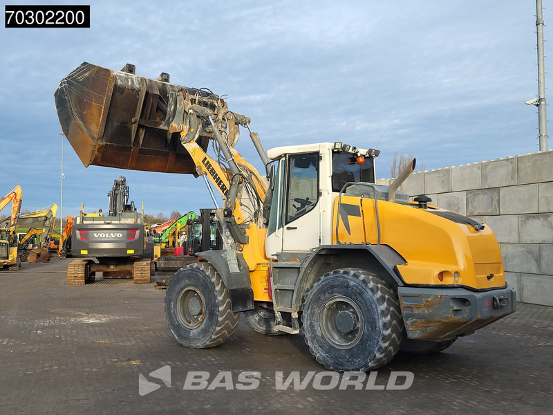 Liebherr L538 High Tip Bucket - Wheel loader: picture 5 Liebherr L538 High Tip Bucket - Wheel loader: picture 5