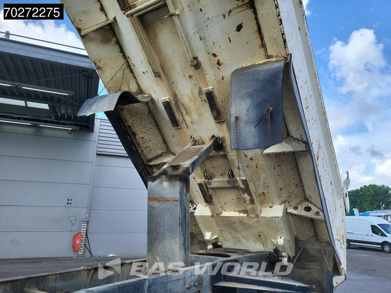 MAN TGA 41.430 8X6 23m3 Manual Big-Axle Steel suspension Euro 3 - Tipper: picture 3 MAN TGA 41.430 8X6 23m3 Manual Big-Axle Steel suspension Euro 3 - Tipper: picture 3