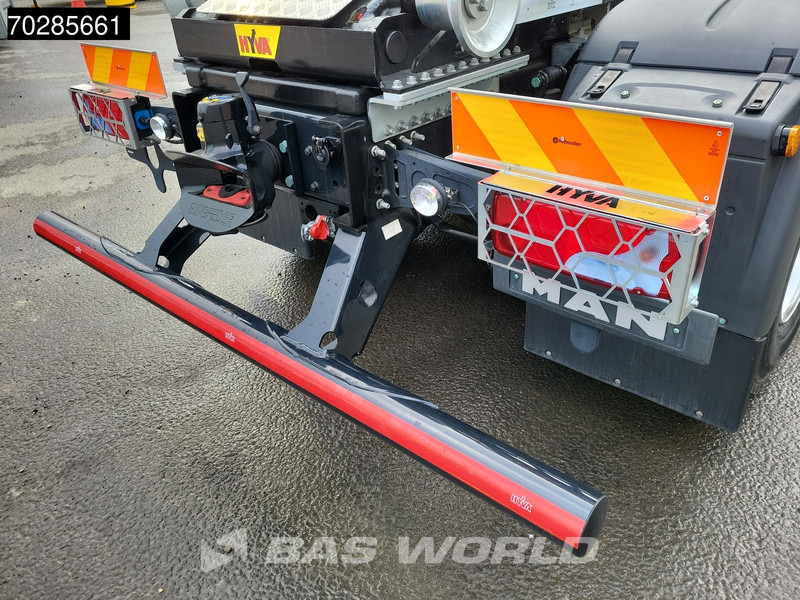 Leasing of MAN TGS 26.440 6X4 NEW HYVA H20-60S Automatic Steelsuspension Euro 6 MAN TGS 26.440 6X4 NEW HYVA H20-60S Automatic Steelsuspension Euro 6: picture 19 Leasing of MAN TGS 26.440 6X4 NEW HYVA H20-60S Automatic Steelsuspension Euro 6 MAN TGS 26.440 6X4 NEW HYVA H20-60S Automatic Steelsuspension Euro 6: picture 19
