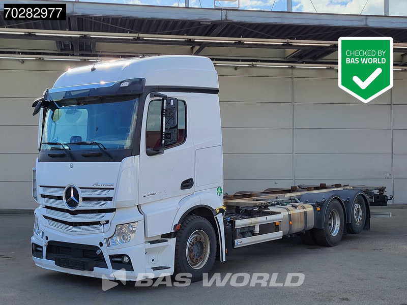 Mercedes-Benz Actros 2548 Actros 6X2 BROKEN ENGINE Lift-Axle Xenon Automatic Euro 6 - Container transporter/ Swap body truck: picture 1 Mercedes-Benz Actros 2548 Actros 6X2 BROKEN ENGINE Lift-Axle Xenon Automatic Euro 6 - Container transporter/ Swap body truck: picture 1