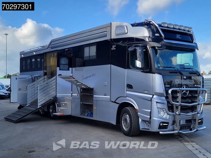 Mercedes-Benz Actros 2551 6X2 Pferdetransport Horse truck + Living Standairco Navi ACC Automatic Euro 6 - Horse truck: picture 3 Mercedes-Benz Actros 2551 6X2 Pferdetransport Horse truck + Living Standairco Navi ACC Automatic Euro 6 - Horse truck: picture 3