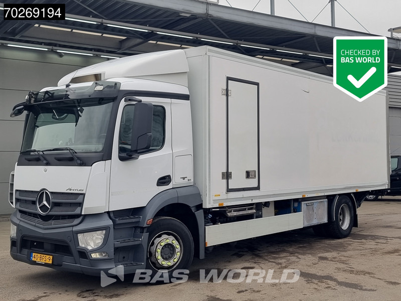 Mercedes-Benz Antos 2035 4X2 NL-Truck FRIGOBLOCK R410A 2000kg Ladebordwand Euro 6 - Refrigerated truck: picture 1 Mercedes-Benz Antos 2035 4X2 NL-Truck FRIGOBLOCK R410A 2000kg Ladebordwand Euro 6 - Refrigerated truck: picture 1