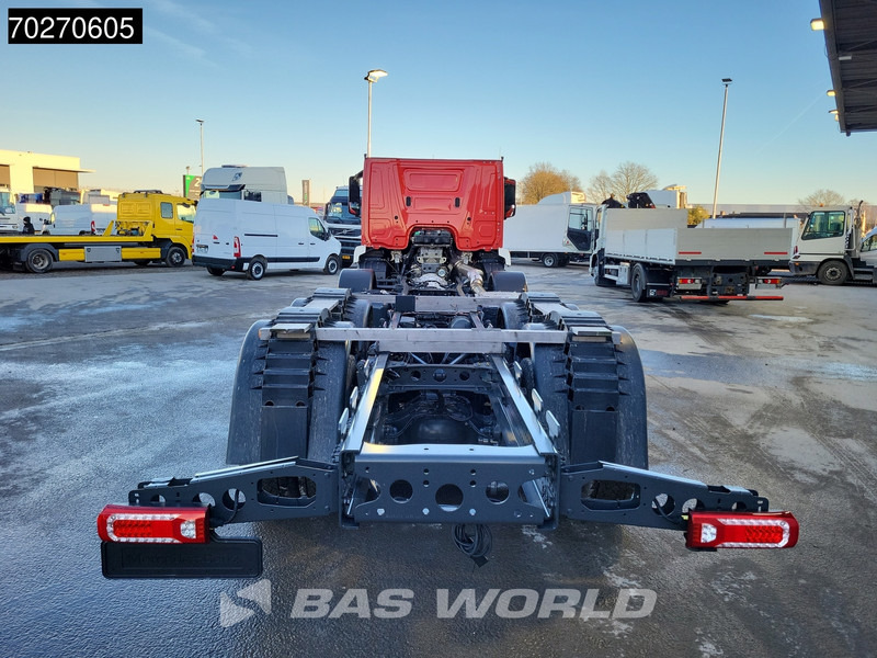 Mercedes-Benz Arocs 4843 8X4 NEW chassis RHD! Steel suspension Automatic Euro 6 - Cab chassis truck: picture 3 Mercedes-Benz Arocs 4843 8X4 NEW chassis RHD! Steel suspension Automatic Euro 6 - Cab chassis truck: picture 3