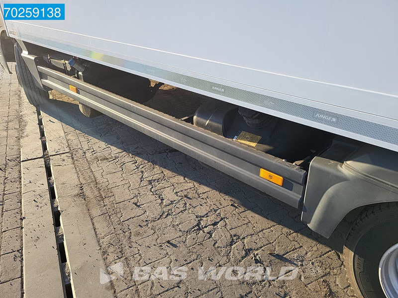 Mercedes-Benz Atego 816 4X2 Thermo King B-100 Max Ladebordwand Euro 6 - Refrigerated truck: picture 3 Mercedes-Benz Atego 816 4X2 Thermo King B-100 Max Ladebordwand Euro 6 - Refrigerated truck: picture 3