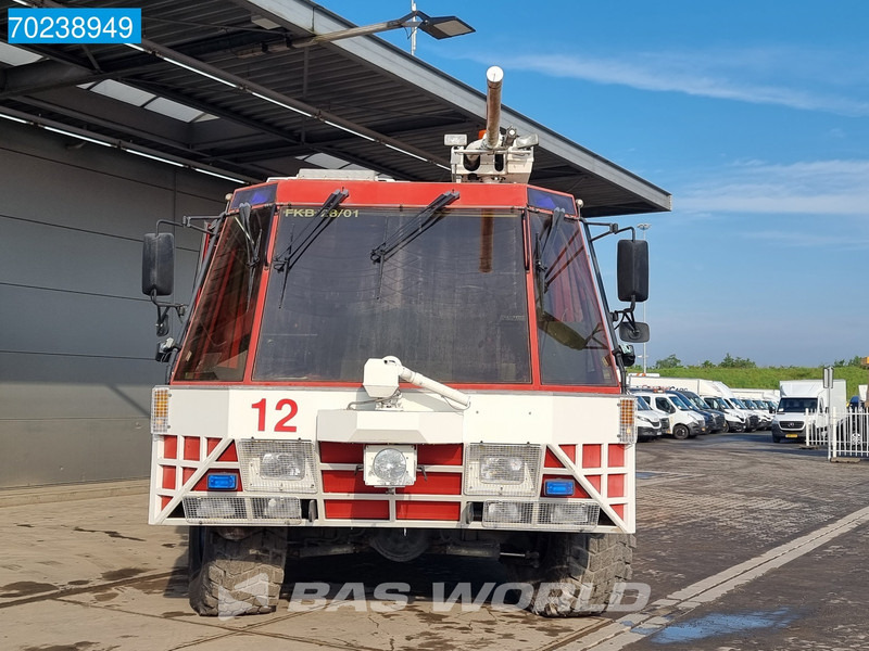 ROSENBAUER TR 39,816-47 6X6 Rosenbauer PLF 6000 Crashtender Feuerwehr - Fire engine: picture 3 ROSENBAUER TR 39,816-47 6X6 Rosenbauer PLF 6000 Crashtender Feuerwehr - Fire engine: picture 3