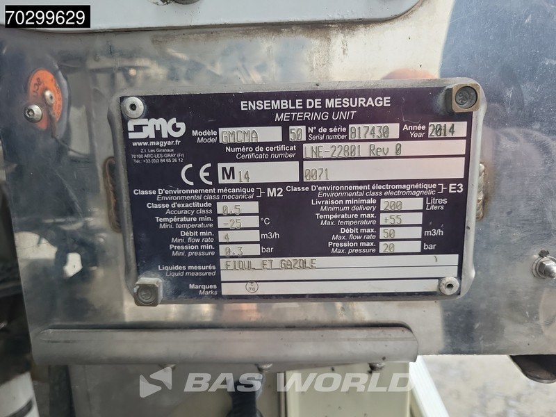 Tanker truck for transportation of fuel Renault Premium 340 6X2 18540 Liter Fuel tanker Retarder ADR Manual Euro 5: picture 12 Tanker truck for transportation of fuel Renault Premium 340 6X2 18540 Liter Fuel tanker Retarder ADR Manual Euro 5: picture 12