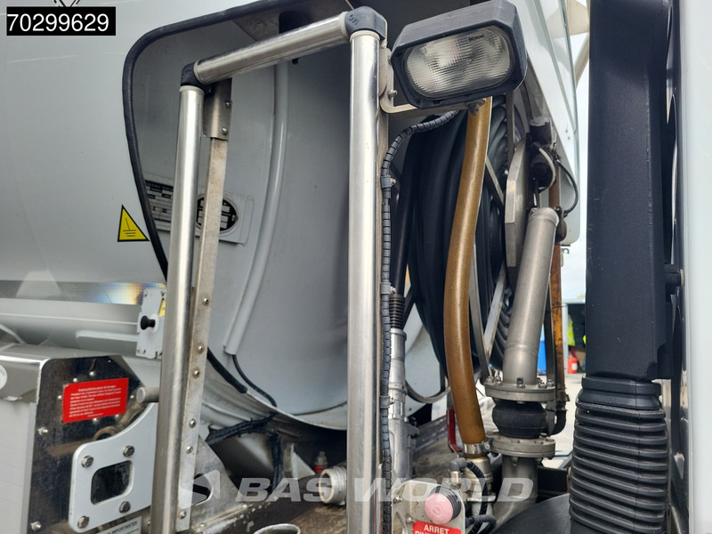 Tanker truck for transportation of fuel Renault Premium 340 6X2 18540 Liter Fuel tanker Retarder ADR Manual Euro 5: picture 15 Tanker truck for transportation of fuel Renault Premium 340 6X2 18540 Liter Fuel tanker Retarder ADR Manual Euro 5: picture 15