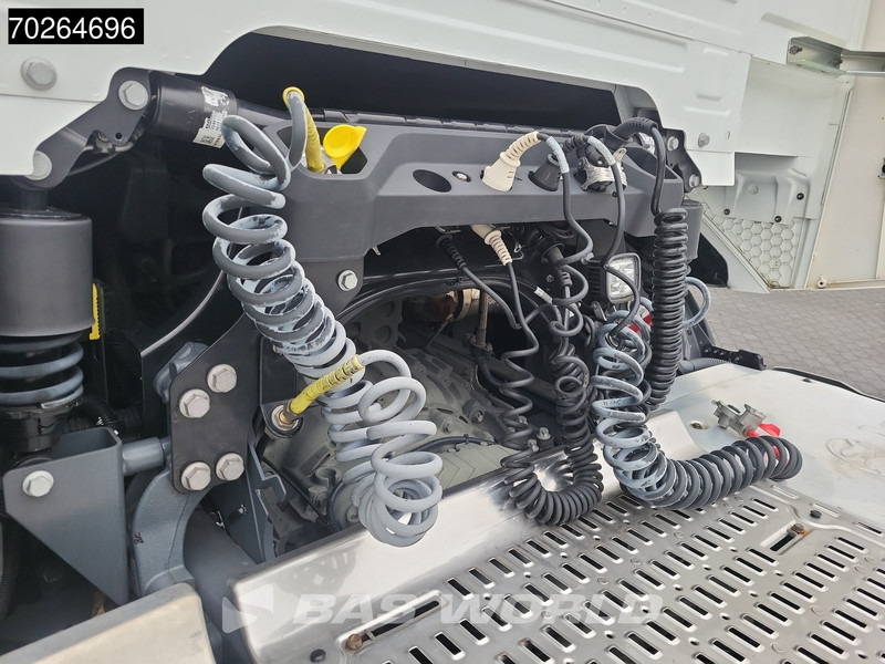 DAF XF 480 4X2 Mega 2x Tanks ACC LED Euro 6 - Tractor unit: picture 2 DAF XF 480 4X2 Mega 2x Tanks ACC LED Euro 6 - Tractor unit: picture 2