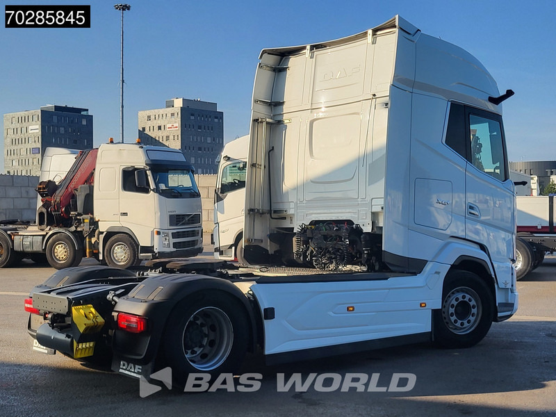 DAF XG+ 530 XG+ 4X2 XG+ Retarder MirrorCam 2xTanks Standklima ACC Navi LED Euro 6 - Tractor unit: picture 5 DAF XG+ 530 XG+ 4X2 XG+ Retarder MirrorCam 2xTanks Standklima ACC Navi LED Euro 6 - Tractor unit: picture 5