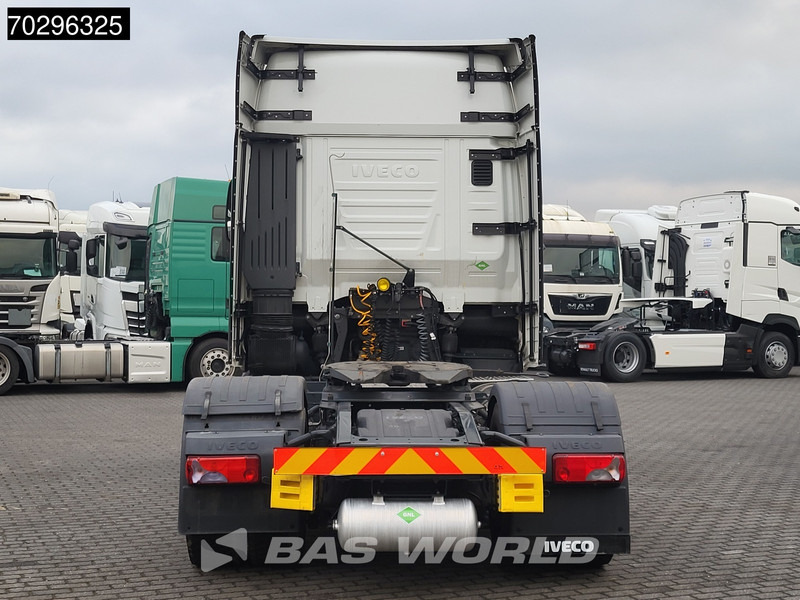 Iveco S-Way S-Way 4X2 LNG Retarder 2X Tanks - Tractor unit: picture 3 Iveco S-Way S-Way 4X2 LNG Retarder 2X Tanks - Tractor unit: picture 3