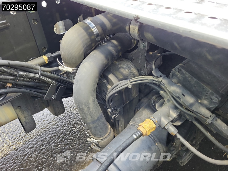 Tractor unit MAN TGX 18.500 4X2 XXL Mega Retarder 2x Tanks Full-Air: picture 9 Tractor unit MAN TGX 18.500 4X2 XXL Mega Retarder 2x Tanks Full-Air: picture 9