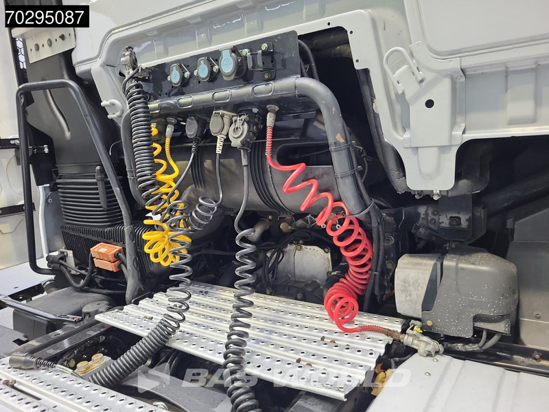 Tractor unit MAN TGX 18.500 4X2 XXL Mega Retarder 2x Tanks Full-Air: picture 6 Tractor unit MAN TGX 18.500 4X2 XXL Mega Retarder 2x Tanks Full-Air: picture 6