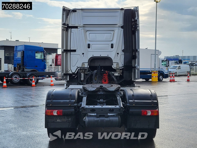 Mercedes-Benz Actros 1843 4X2 StreamSpace Euro 6 - Tractor unit: picture 3 Mercedes-Benz Actros 1843 4X2 StreamSpace Euro 6 - Tractor unit: picture 3