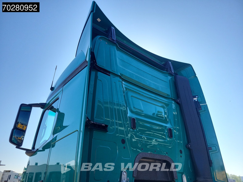 Mercedes-Benz Actros 1843 Actros 4X2 StreamSpace Euro 6 - Tractor unit: picture 5 Mercedes-Benz Actros 1843 Actros 4X2 StreamSpace Euro 6 - Tractor unit: picture 5