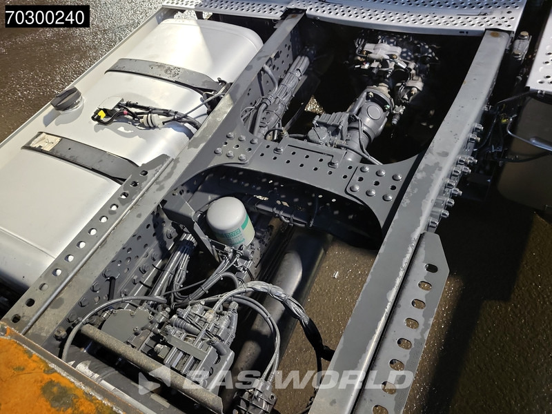 Tractor unit Mercedes-Benz Actros 1845 4X2 StreamSpace Euro 6: picture 15 Tractor unit Mercedes-Benz Actros 1845 4X2 StreamSpace Euro 6: picture 15