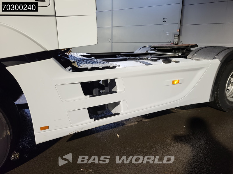 Tractor unit Mercedes-Benz Actros 1845 4X2 StreamSpace Euro 6: picture 12 Tractor unit Mercedes-Benz Actros 1845 4X2 StreamSpace Euro 6: picture 12