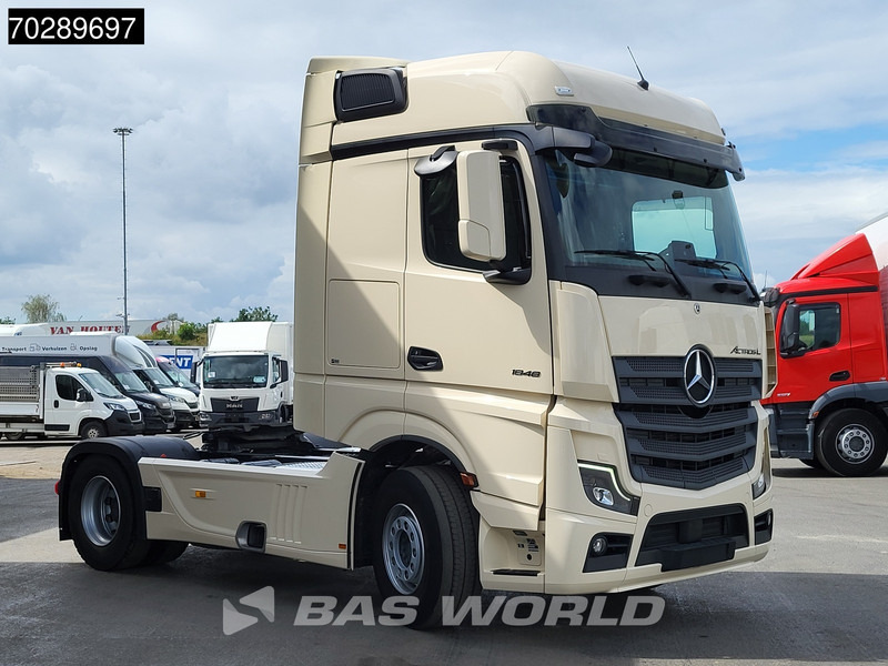 Mercedes-Benz Actros 1848 4X2 BigSpace Retarder Standklima PPC Navi ACC LED - Tractor unit: picture 3 Mercedes-Benz Actros 1848 4X2 BigSpace Retarder Standklima PPC Navi ACC LED - Tractor unit: picture 3