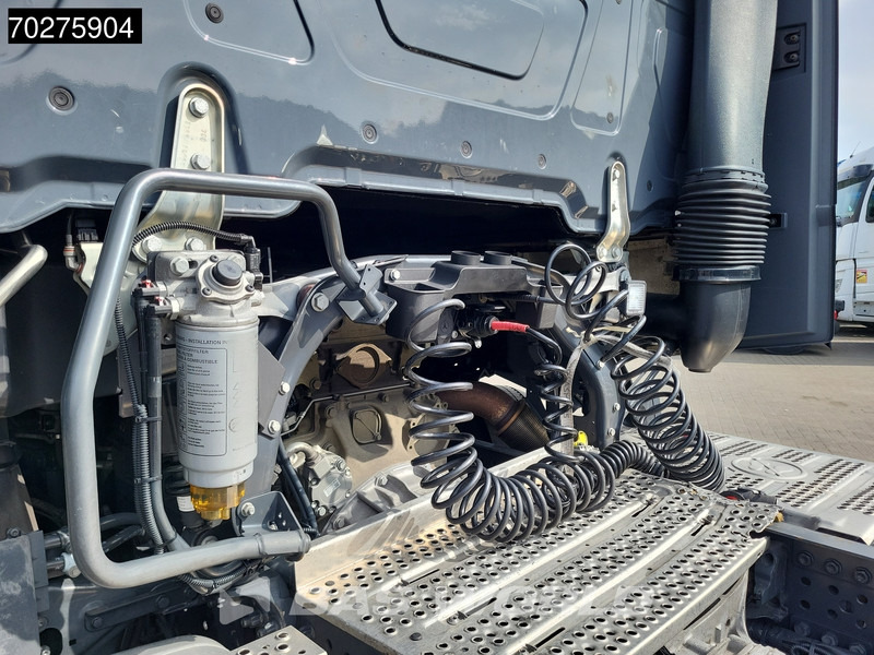 Mercedes-Benz Actros 1851 4X2 BigSpace 2x Tanks - Tractor unit: picture 5 Mercedes-Benz Actros 1851 4X2 BigSpace 2x Tanks - Tractor unit: picture 5