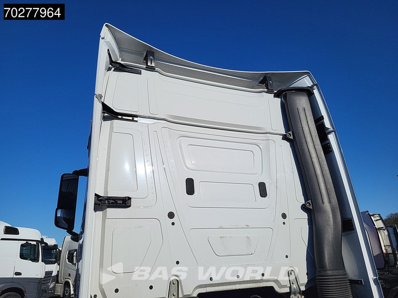 Mercedes-Benz Actros 1851 Actros 4X2 BigSpace 2x Tanks - Tractor unit: picture 3 Mercedes-Benz Actros 1851 Actros 4X2 BigSpace 2x Tanks - Tractor unit: picture 3