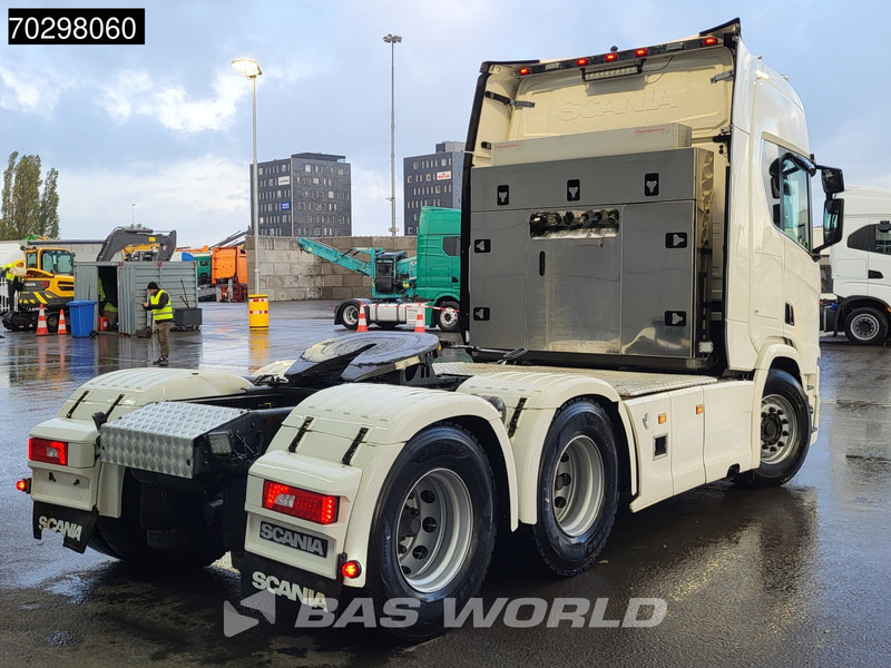 Scania R650 R 6X4 Full-Air! Retarder ACC Hydraulik Leder Navi Euro 6 - Tractor unit: picture 5 Scania R650 R 6X4 Full-Air! Retarder ACC Hydraulik Leder Navi Euro 6 - Tractor unit: picture 5