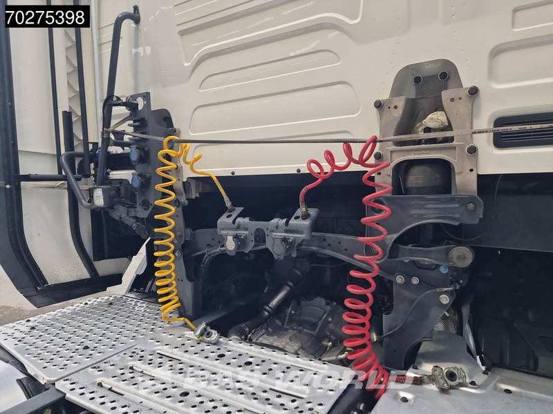 Scania S460 4X2 Retarder 2x Tanks - Tractor unit: picture 3 Scania S460 4X2 Retarder 2x Tanks - Tractor unit: picture 3