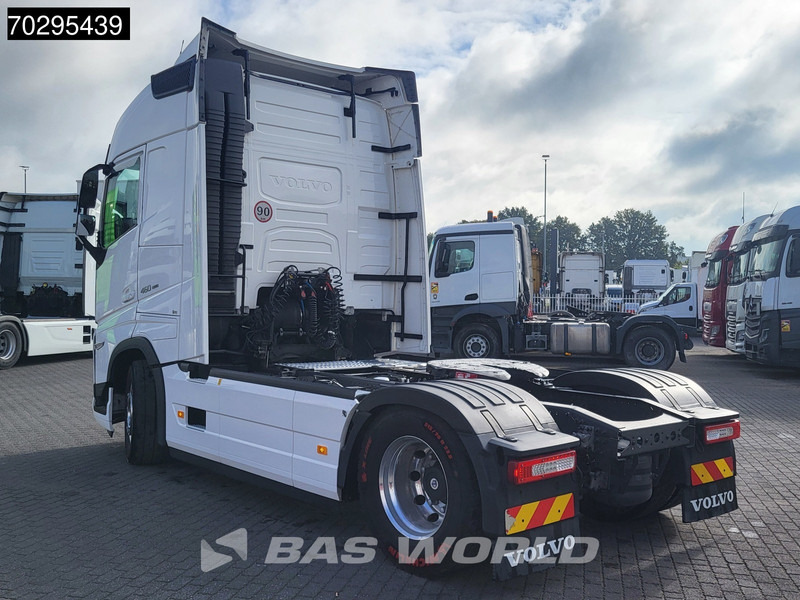 Volvo FH 460 4X2 I-ParkCool 2xTanks Navi LED ACC Euro 6 - Tractor unit: picture 2 Volvo FH 460 4X2 I-ParkCool 2xTanks Navi LED ACC Euro 6 - Tractor unit: picture 2