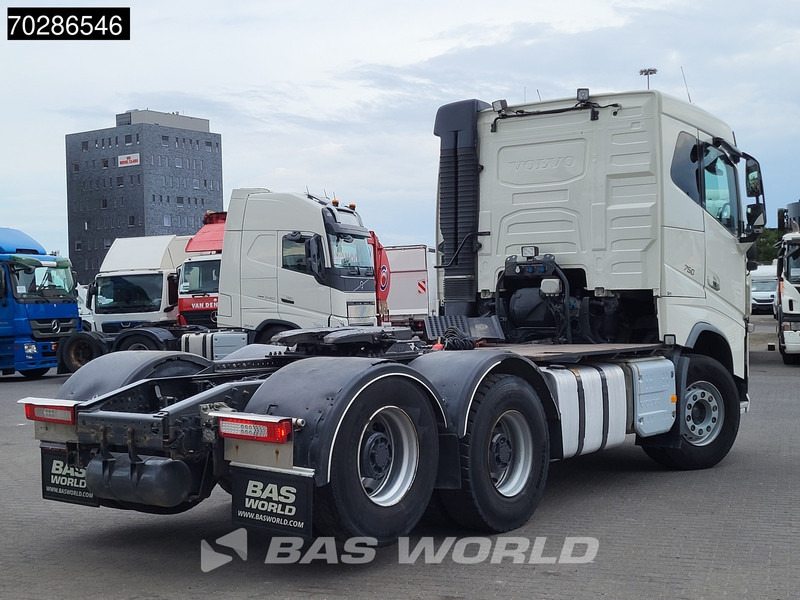 Volvo FH16 750 FH16 6X4 Retarder Big-Axle Xenon Liftaxle Euro 6 - Tractor unit: picture 5 Volvo FH16 750 FH16 6X4 Retarder Big-Axle Xenon Liftaxle Euro 6 - Tractor unit: picture 5