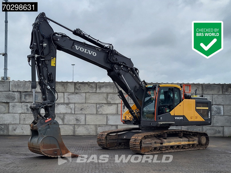 Volvo EC300 E NL 3M WIDE - OILQUICK - Crawler excavator: picture 1 Volvo EC300 E NL 3M WIDE - OILQUICK - Crawler excavator: picture 1