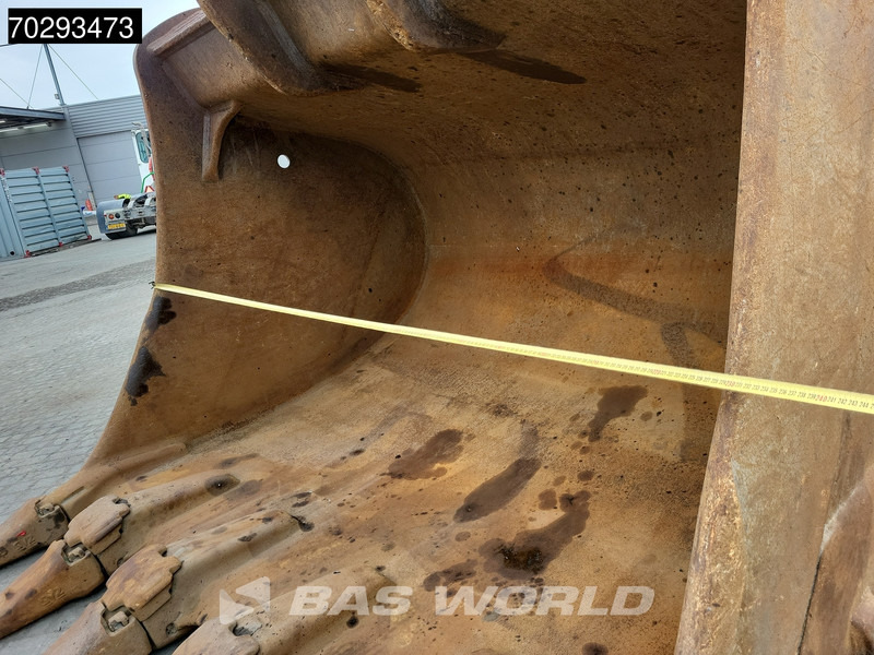 Crawler excavator Volvo EC700 C L: picture 13