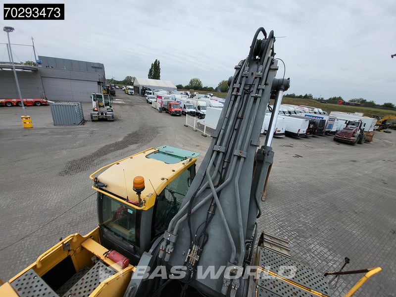 Crawler excavator Volvo EC700 C L: picture 15