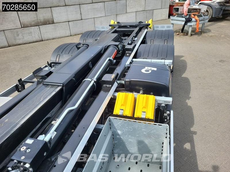 New Hook lift truck Volvo FH 500 6X2 NEW! 21tons HIAB ULT21S59 VEB+ Lift+Lenkachse ACC LED Euro 6: picture 12