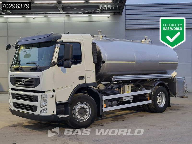 Volvo FM 330 4X2 11.500ltr Silo 2 compartments Stainless steel Automatic Xenon Navi Euro 5 - Tanker truck: picture 1 Volvo FM 330 4X2 11.500ltr Silo 2 compartments Stainless steel Automatic Xenon Navi Euro 5 - Tanker truck: picture 1