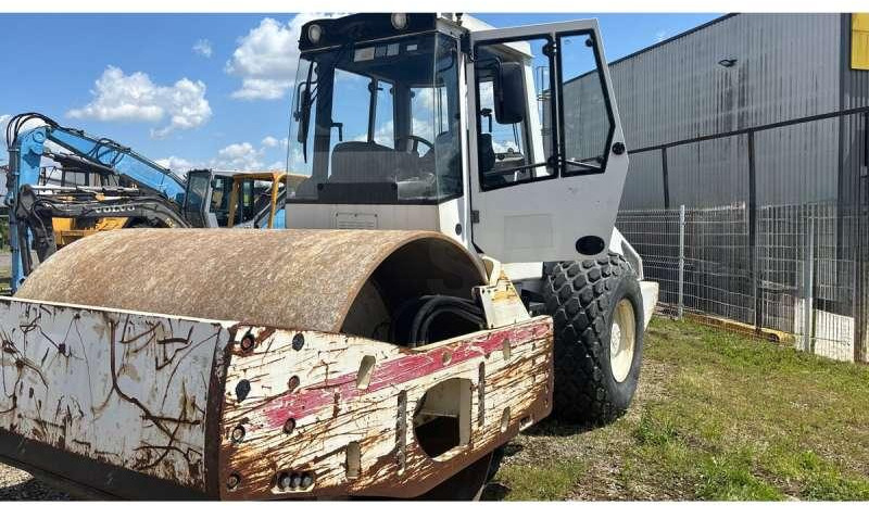 Bomag BW219 DH-4 - Combination roller: picture 2 Bomag BW219 DH-4 - Combination roller: picture 2