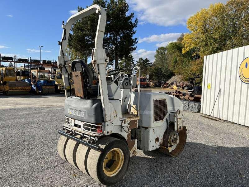 Caterpillar CB225E - Road roller: picture 5 Caterpillar CB225E - Road roller: picture 5