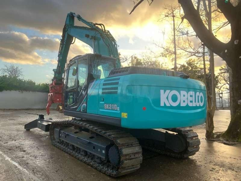Kobelco SK210LC-10E - Material handler: picture 3 Kobelco SK210LC-10E - Material handler: picture 3