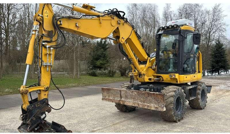 Komatsu PW98MR-11E0 - Wheel excavator: picture 2 Komatsu PW98MR-11E0 - Wheel excavator: picture 2