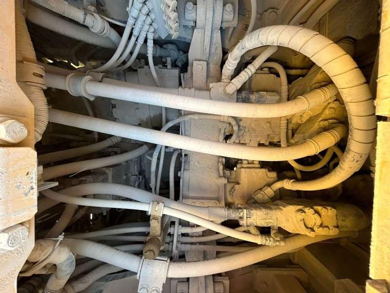 Wheel loader Komatsu WA600-8E0: picture 46