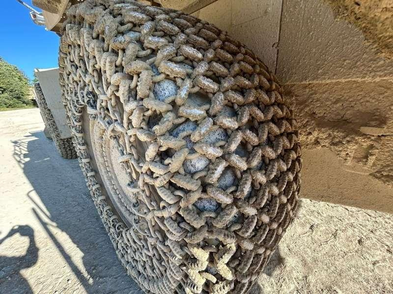 Wheel loader Komatsu WA600-8E0: picture 23