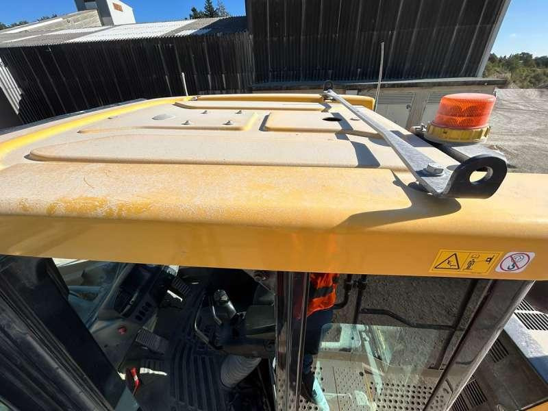 Wheel loader Komatsu WA600-8E0: picture 43