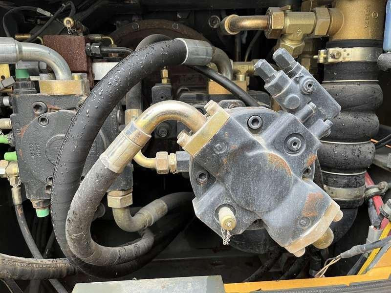 Wheel loader Liebherr L554: picture 28 Wheel loader Liebherr L554: picture 28