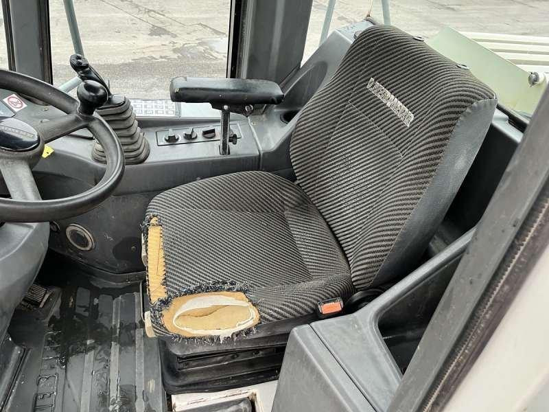 Wheel loader Liebherr L554: picture 44 Wheel loader Liebherr L554: picture 44