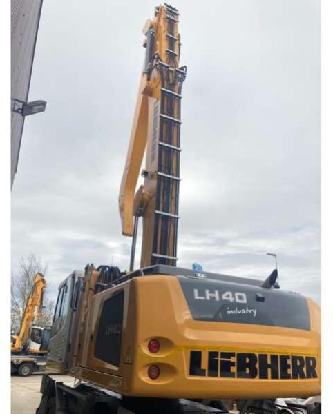 Liebherr LH40 M LITRONIC - Material handler: picture 5 Liebherr LH40 M LITRONIC - Material handler: picture 5