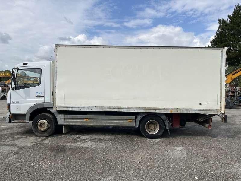 Mercedes ATEGO 1018 - Cab chassis truck: picture 4 Mercedes ATEGO 1018 - Cab chassis truck: picture 4