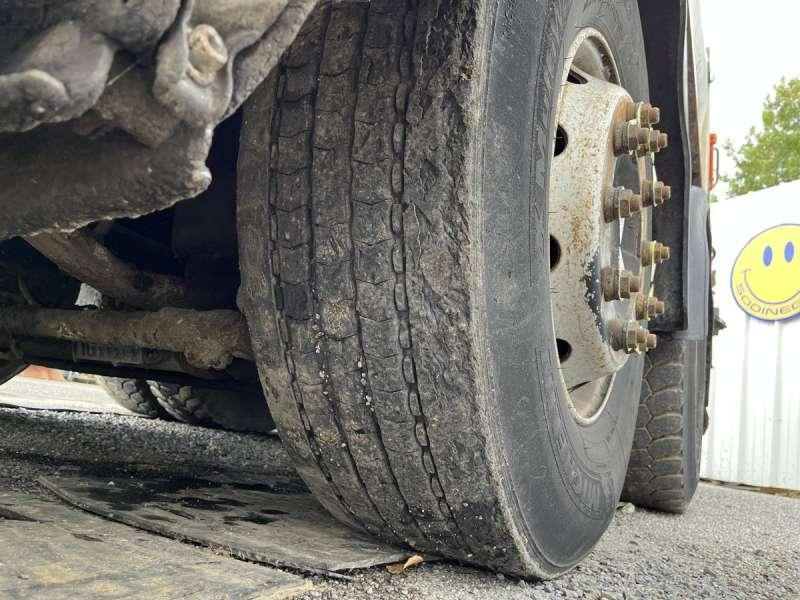 Asphalt machine Renault PREMIUM 370-26: picture 15