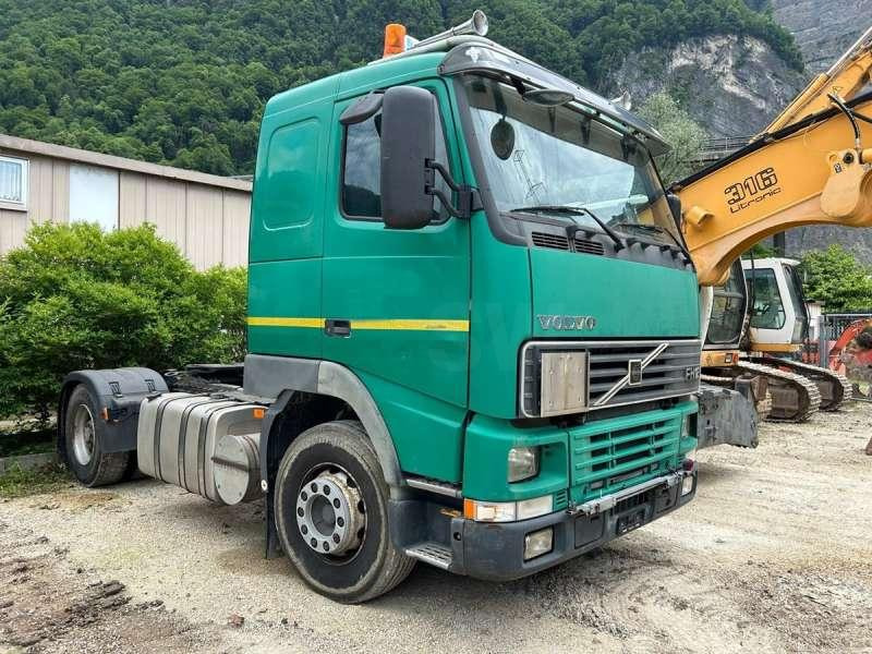 Volvo FH12-420 4X2 - Tractor unit: picture 2 Volvo FH12-420 4X2 - Tractor unit: picture 2